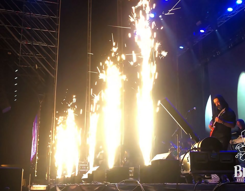 BIEFEC FX Efectos Especiales en el FIB Benicàssim 2019 para KODALINE, HOT DUB TIME MACHINE y la cabeza de cartel LANA DEL REY. Confeti y chorros de CO2.