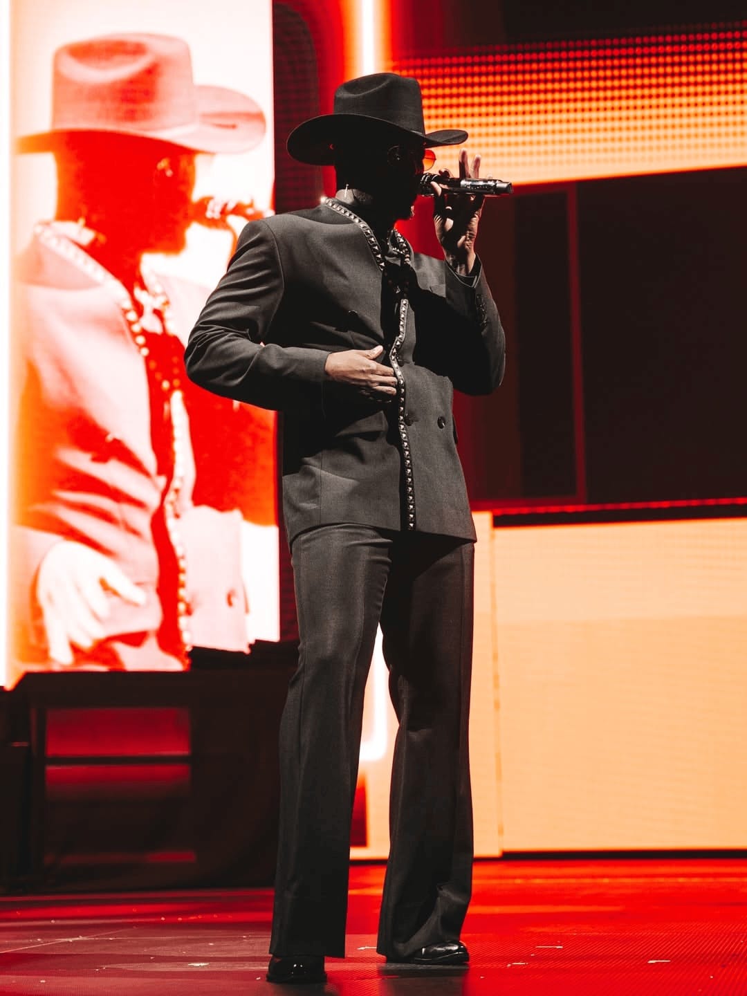 Detalle de la puesta en escena del concierto de Ne-Yo en el Movistar Arena